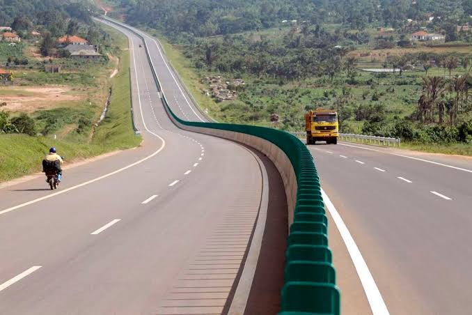 kiu-business-desk-entebbe-expressway-manages-to-collect-ugx250m-in-three-days 